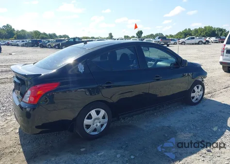 2015 Nissan Versa S/S Plus/Sv/Sl z USA, uszkodzony, nr VIN 3N1CN7AP9FL821485